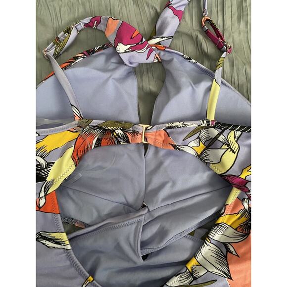 NWT Barr III Size Med High Neck Cutout One Pc Twist Strap Colorful Wild Topic - Picture 6 of 10